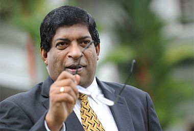 ravi karunanayake Dec3