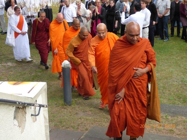 Vesak 2016001